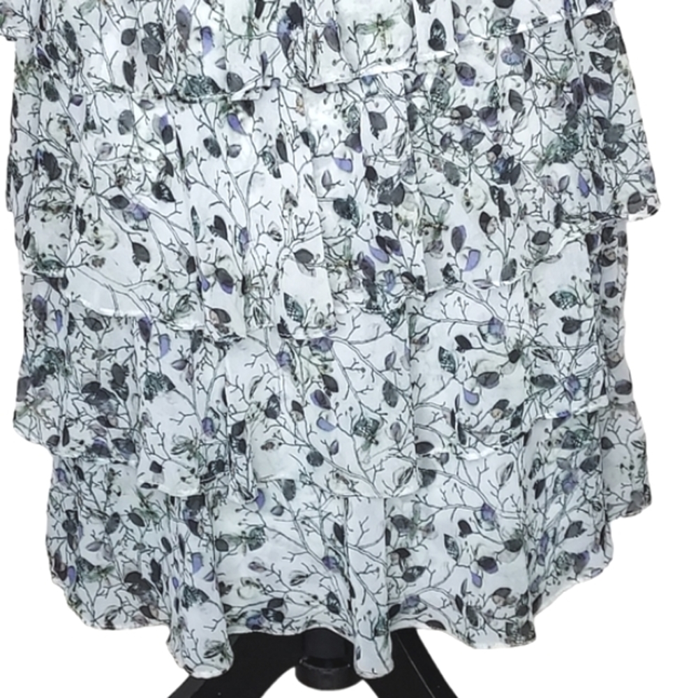 Shop 126 Raquel Alt Light Green Tiered Dress Size 40 / Small - Picture 4 of 11